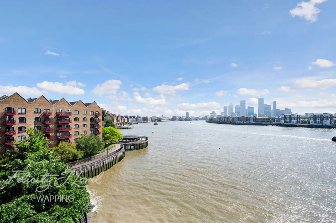 Trafalgar Court, Wapping Wall, E1W, photo 5
