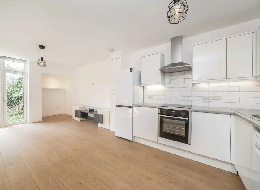 Station Road, Hendon, NW4, photo 5