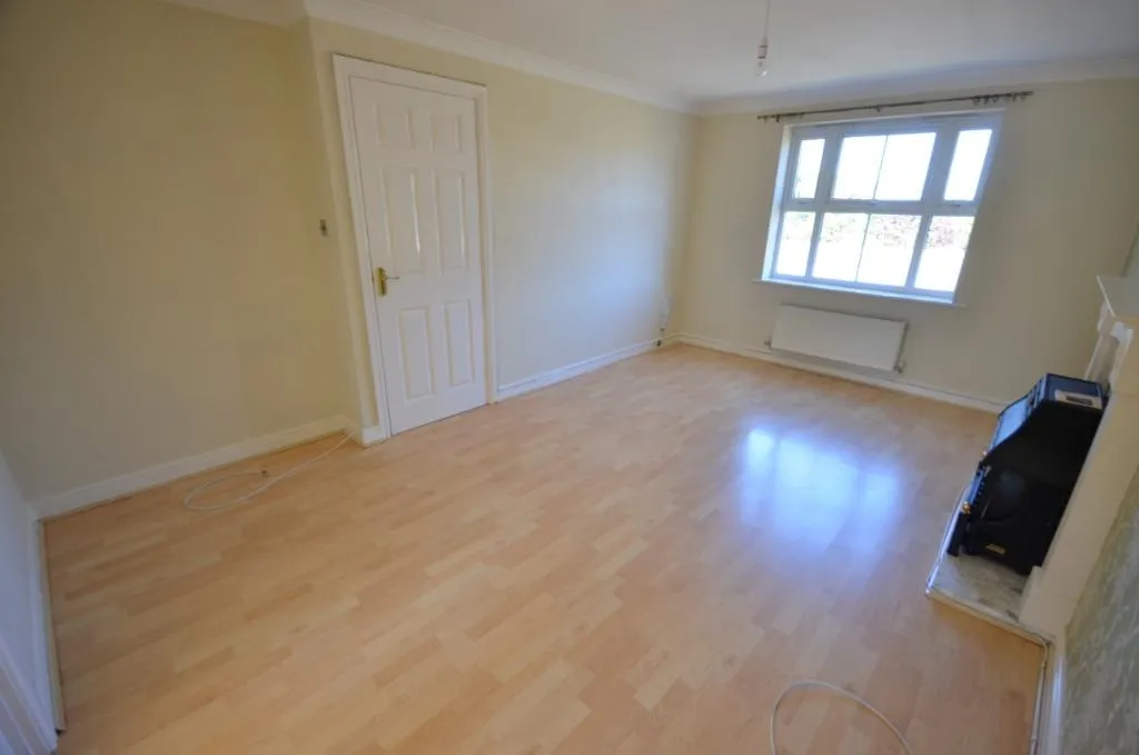 St Clements Way, New Waltham, DN36, photo 5