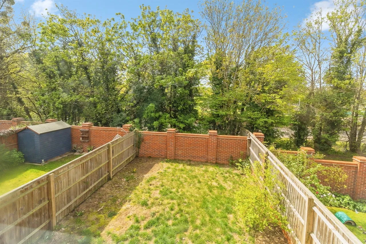 Leigh Woods Place, Silsoe, MK45, photo 18