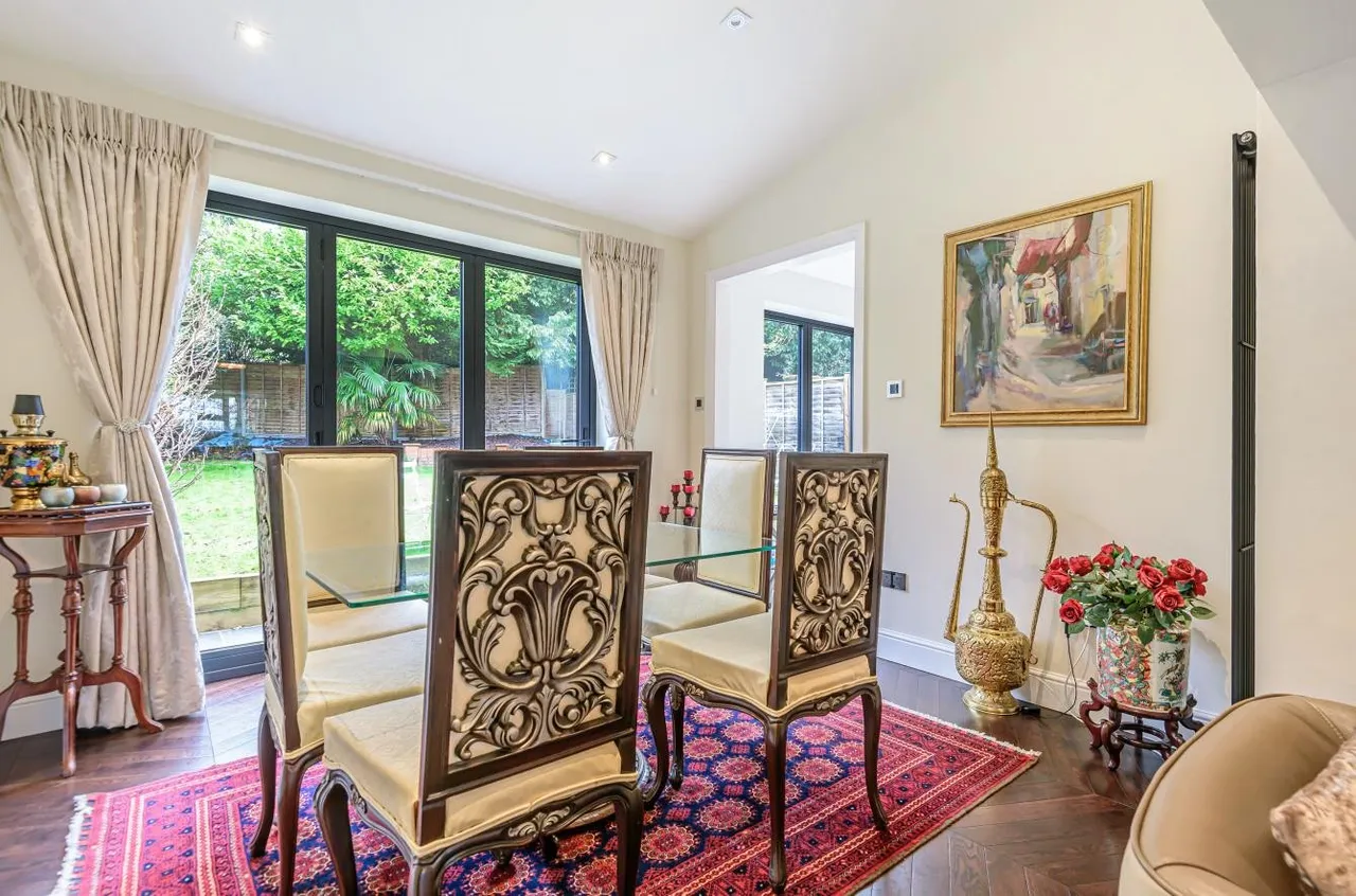 Sutton Lane, Banstead, Surrey, SM7 3QP, photo 5