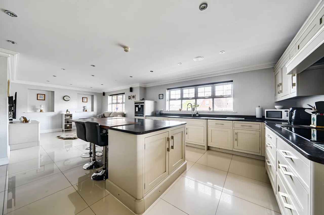 Wray Common Road, Reigate, RH2, photo 14
