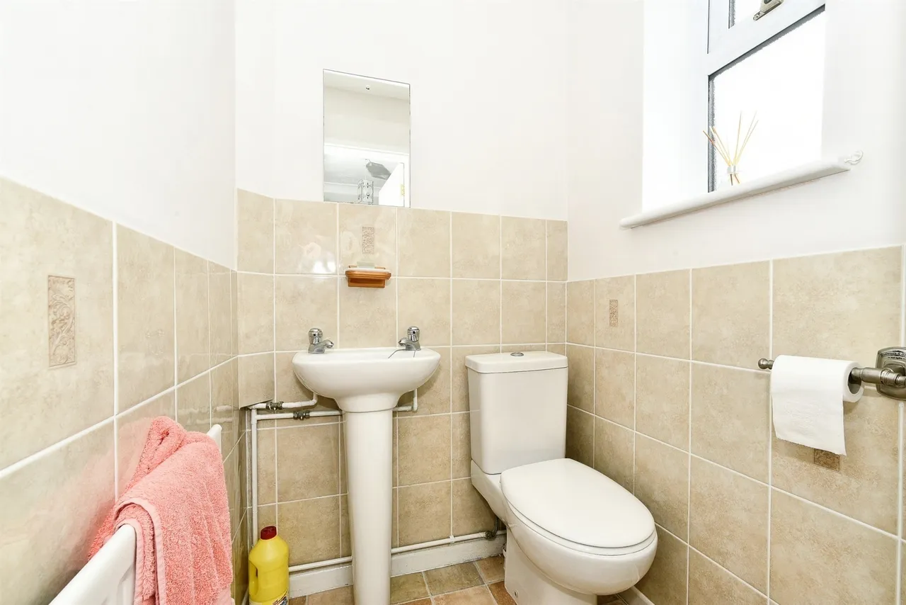 Keevil Avenue, Calne, SN11, photo 13
