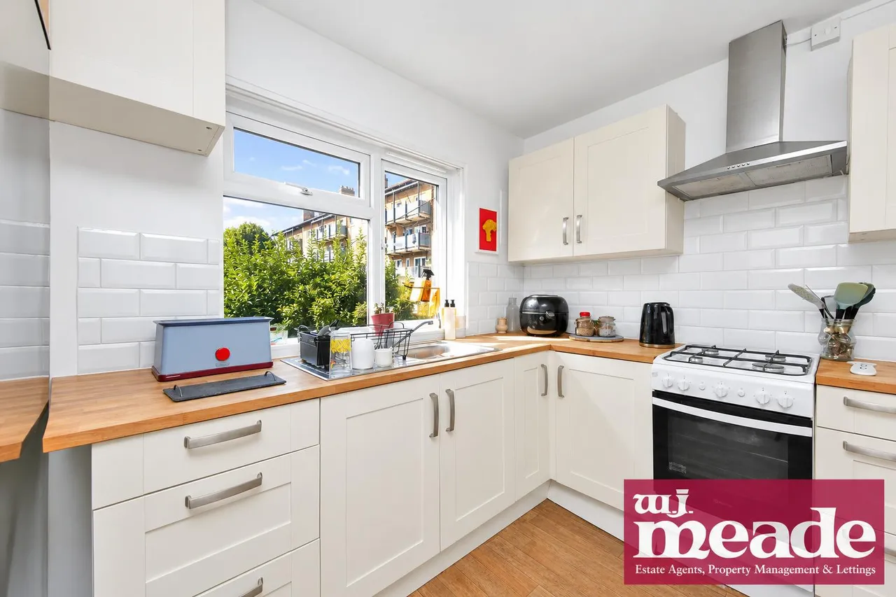 Gibson Close, Stepney Green, photo 6