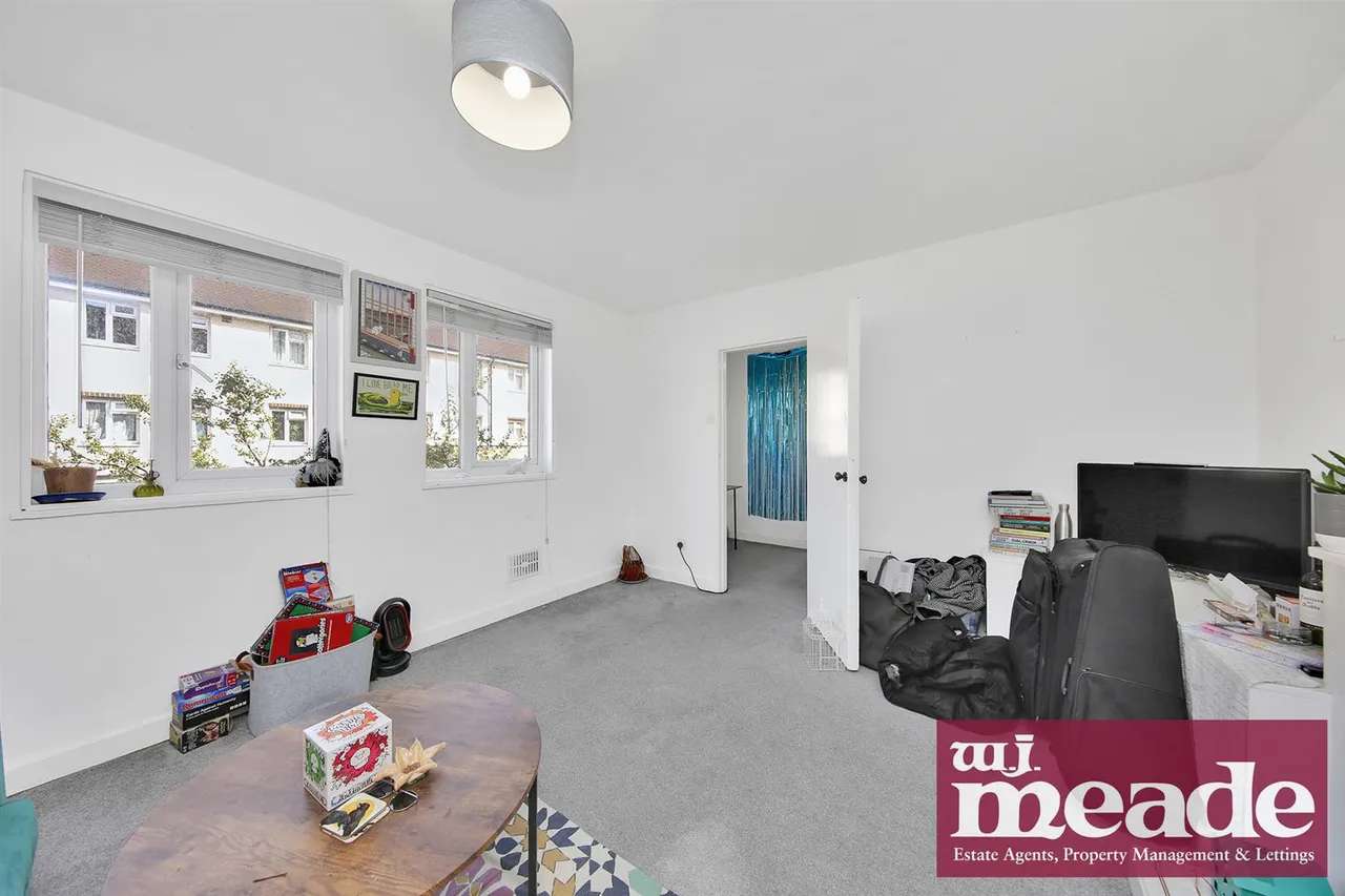 Gibson Close, Stepney Green, photo 4