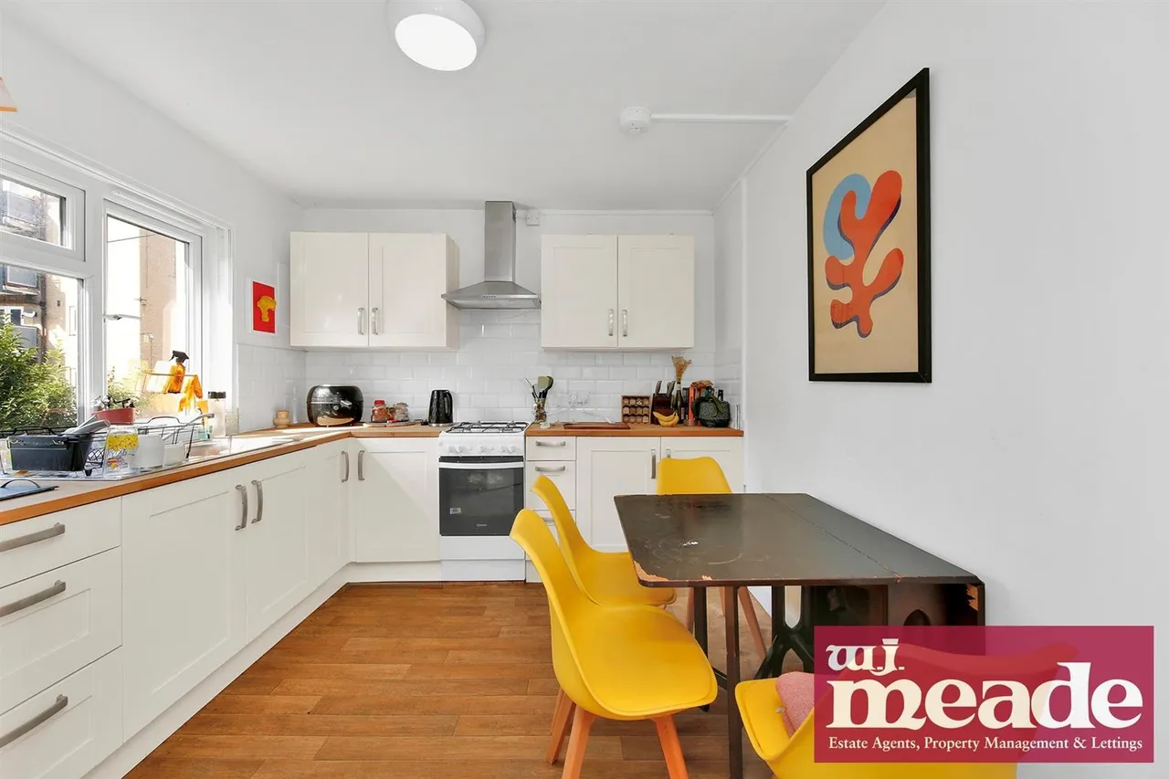 Gibson Close, Stepney Green, photo 2