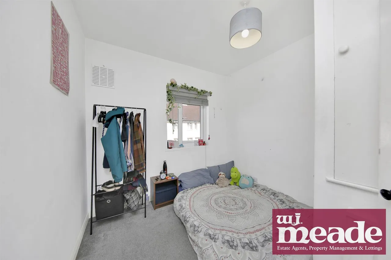 Gibson Close, Stepney Green, photo 10