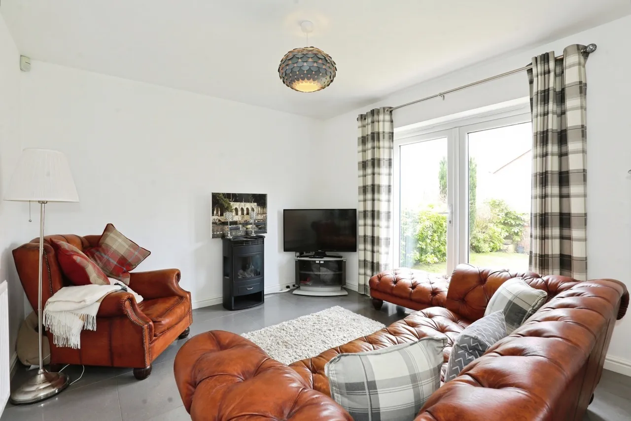 Burnet Close, Shavington, Crewe, Cheshire, CW2, photo 11
