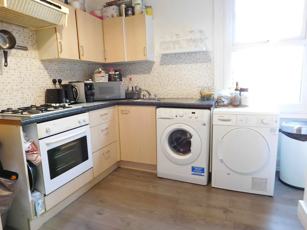 Half Acre Road , Hanwell, London, W7 3JH, photo 2