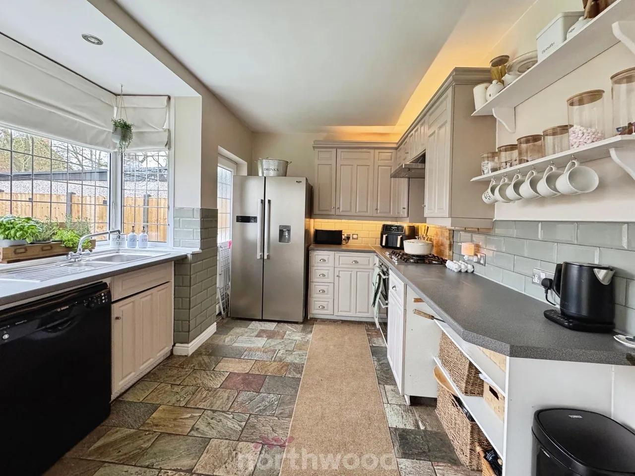 Inglenook Drive, Doncaster, DN8, photo 9