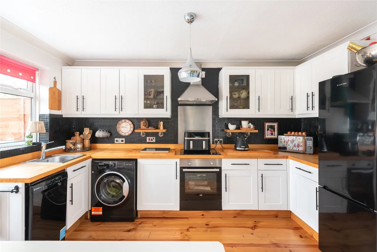White Horse Close, Hockliffe, LU7, photo 6