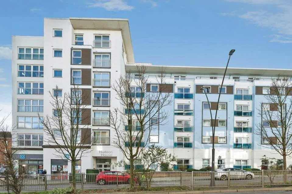 1 bed flat for sale, Station Approach, Epsom, KT19