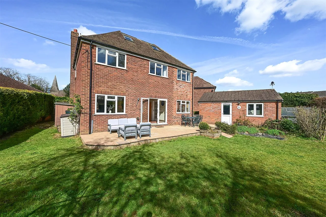 St. Peters Mead, Ash, Guildford, Surrey, GU12 6HA, photo 21