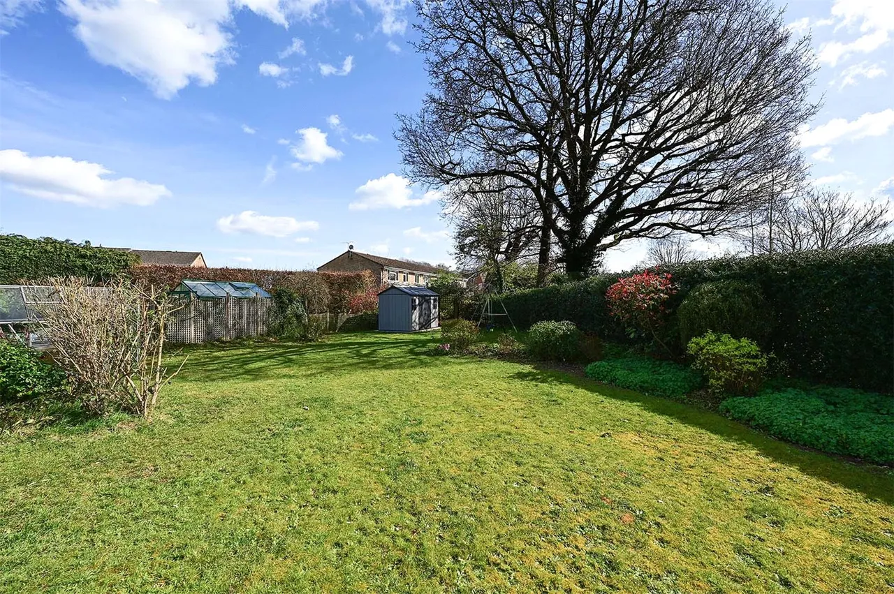 St. Peters Mead, Ash, Guildford, Surrey, GU12 6HA, photo 20