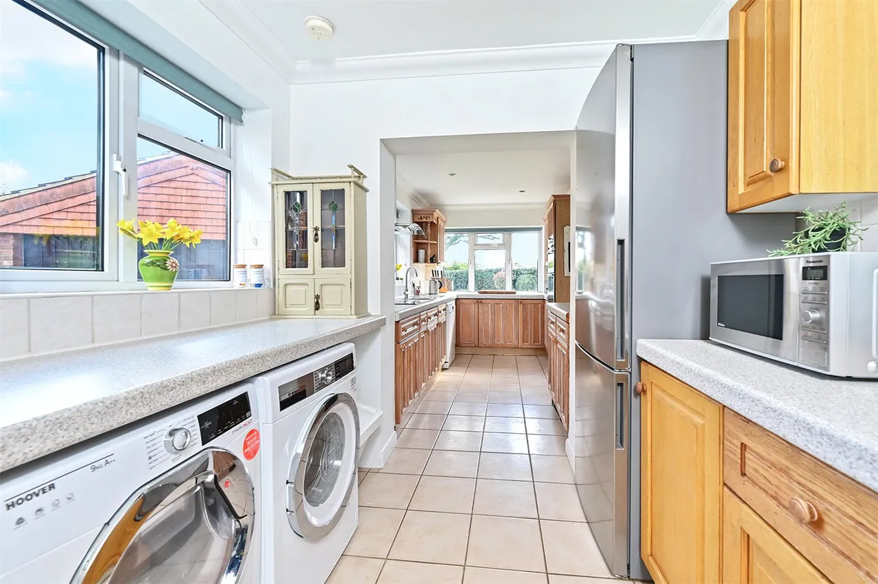 St. Peters Mead, Ash, Guildford, Surrey, GU12 6HA, photo 7