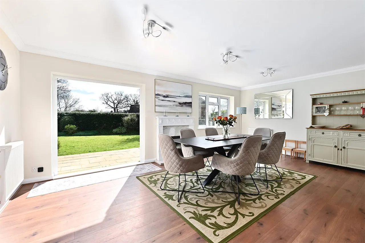 St. Peters Mead, Ash, Guildford, Surrey, GU12 6HA, photo 5