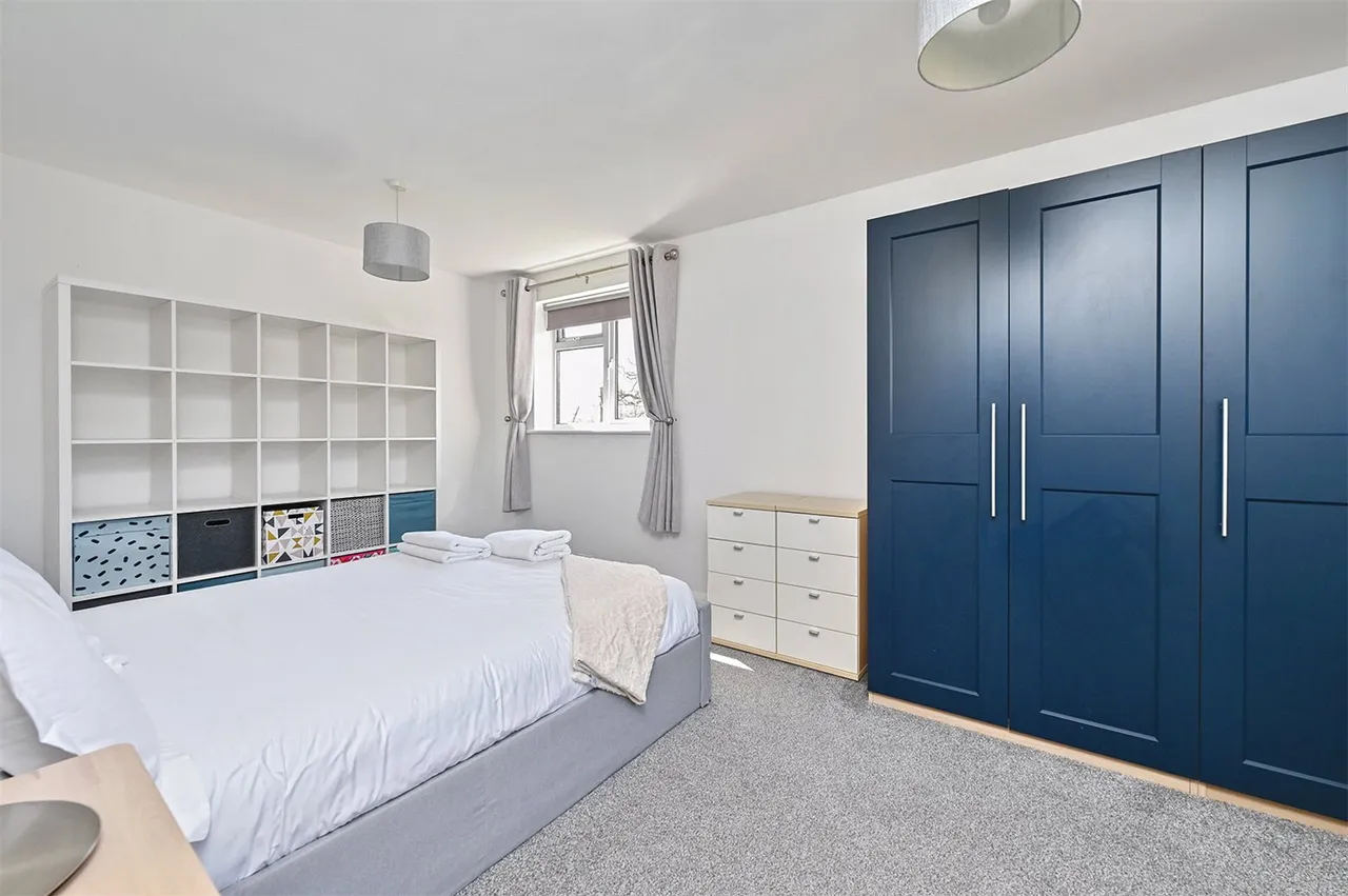St. Peters Mead, Ash, Guildford, Surrey, GU12 6HA, photo 16