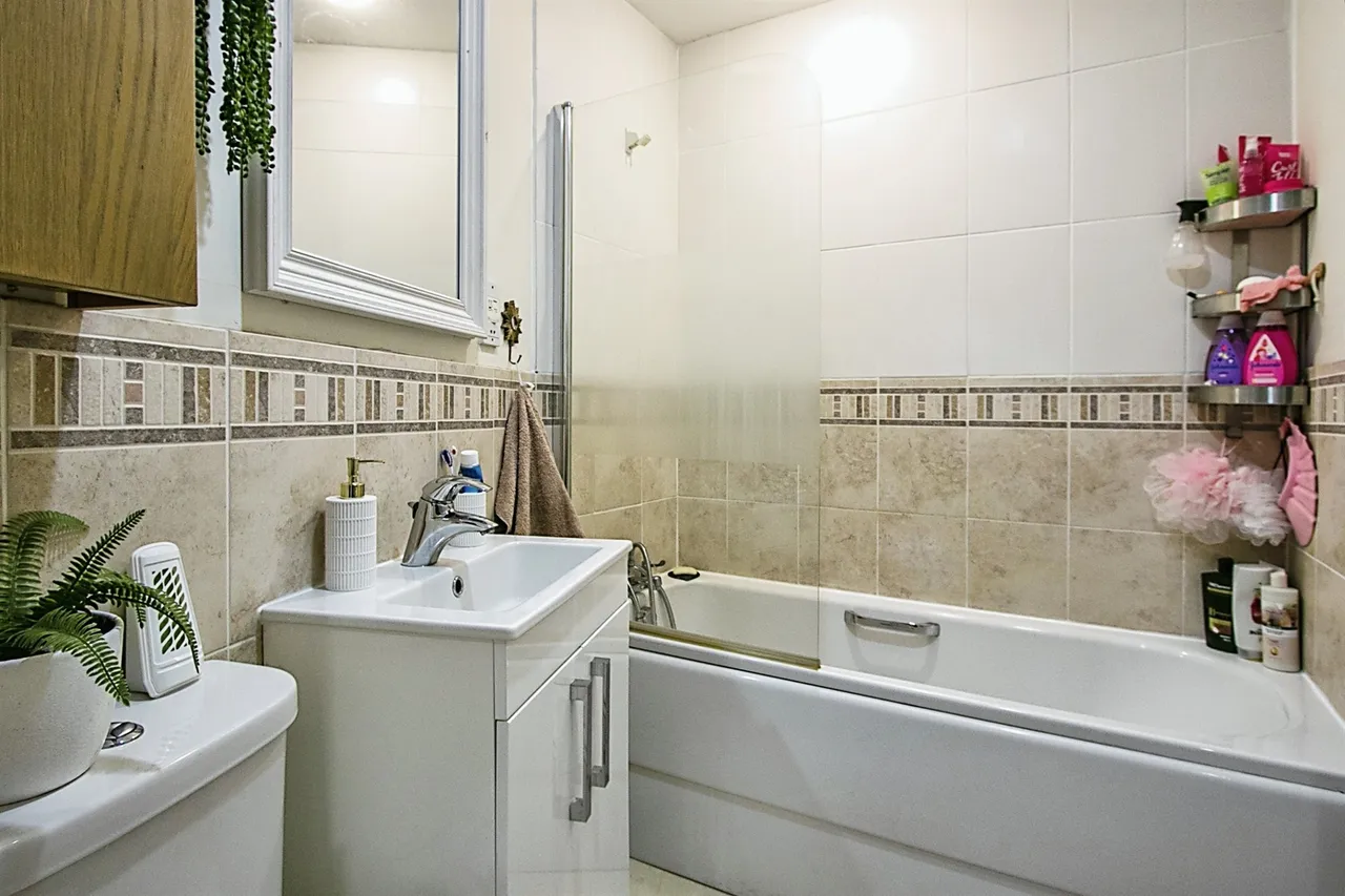 Commercial Road, Bournemouth, BH2, photo 10