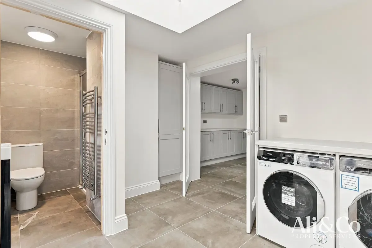 Dock Road, Grays, photo 13