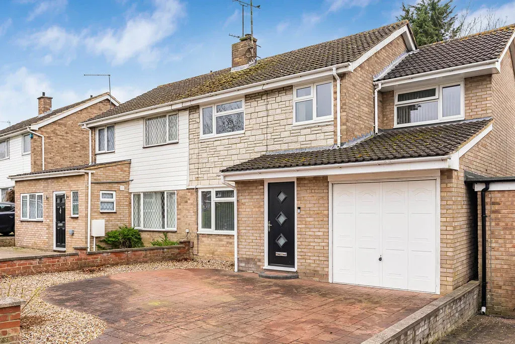 Whalley Drive, Bletchley, Milton Keynes, Buckinghamshire, MK3 6JL, photo 30