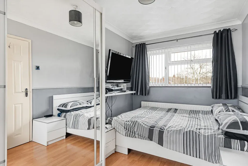 Whalley Drive, Bletchley, Milton Keynes, Buckinghamshire, MK3 6JL, photo 12