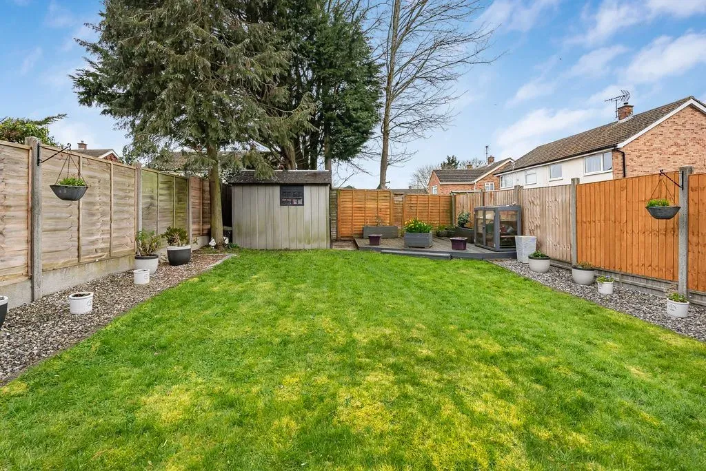 Whalley Drive, Bletchley, Milton Keynes, Buckinghamshire, MK3 6JL, photo 29