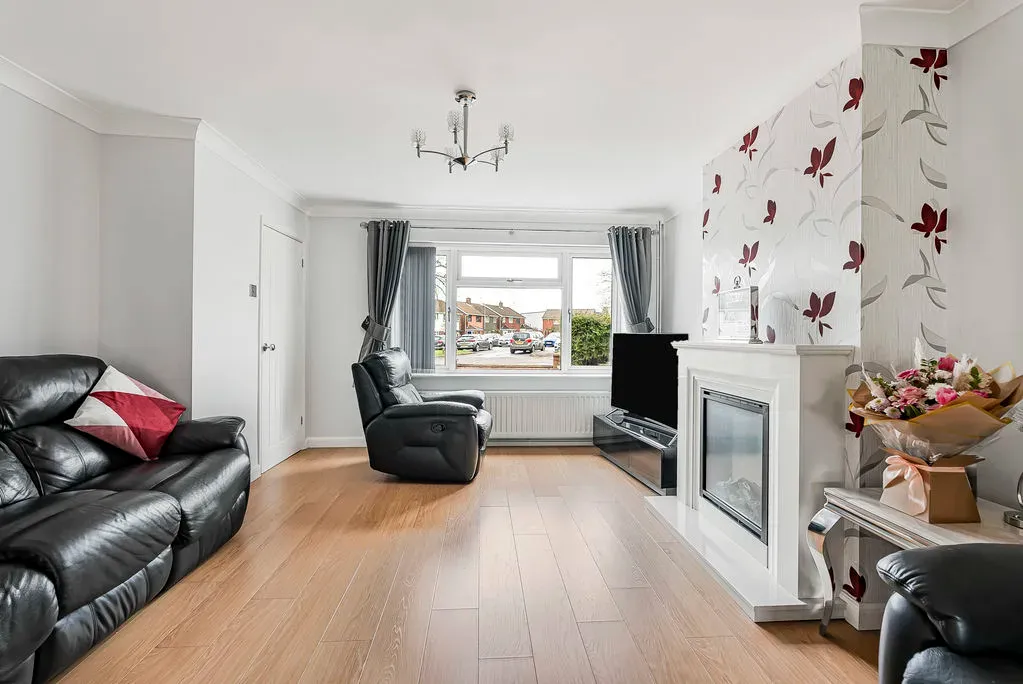 Whalley Drive, Bletchley, Milton Keynes, Buckinghamshire, MK3 6JL, photo 18