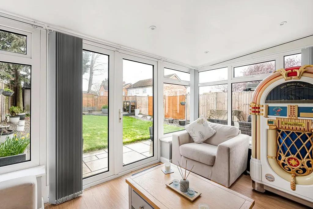 Whalley Drive, Bletchley, Milton Keynes, Buckinghamshire, MK3 6JL, photo 4
