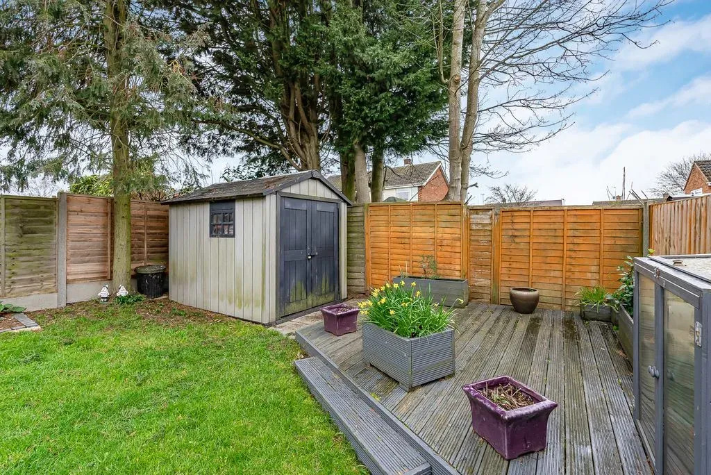 Whalley Drive, Bletchley, Milton Keynes, Buckinghamshire, MK3 6JL, photo 27