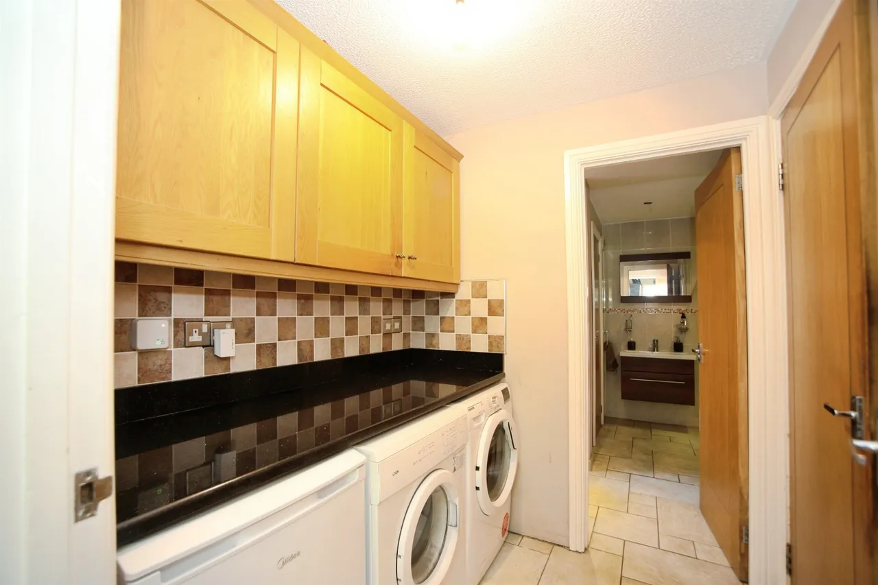 Clos Myddlyn, Beddau, Pontypridd, photo 5