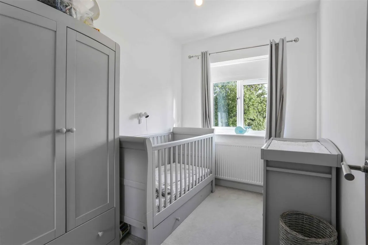 Beverley Road, Whyteleafe, CR3, photo 25