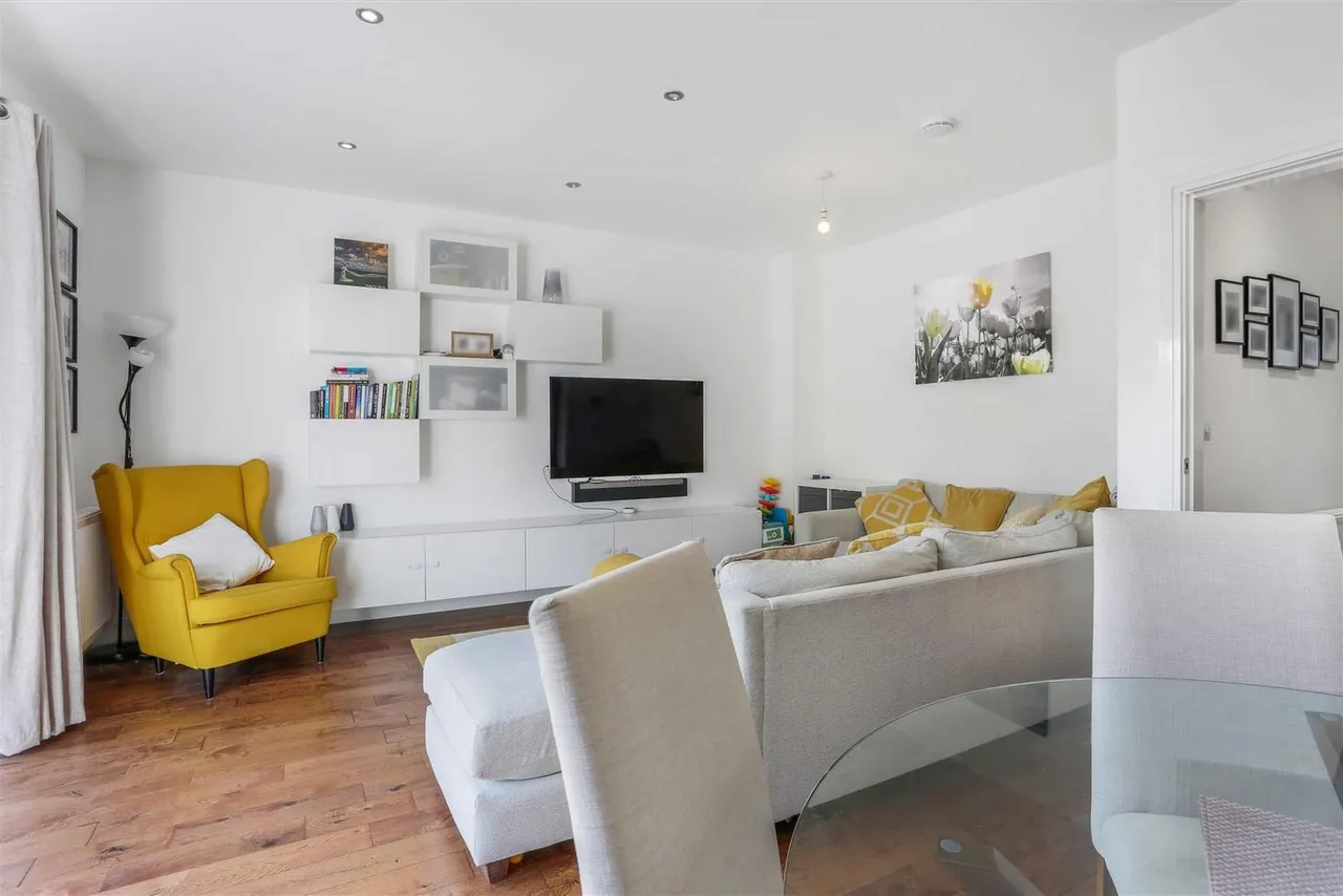 Beverley Road, Whyteleafe, CR3, photo 10