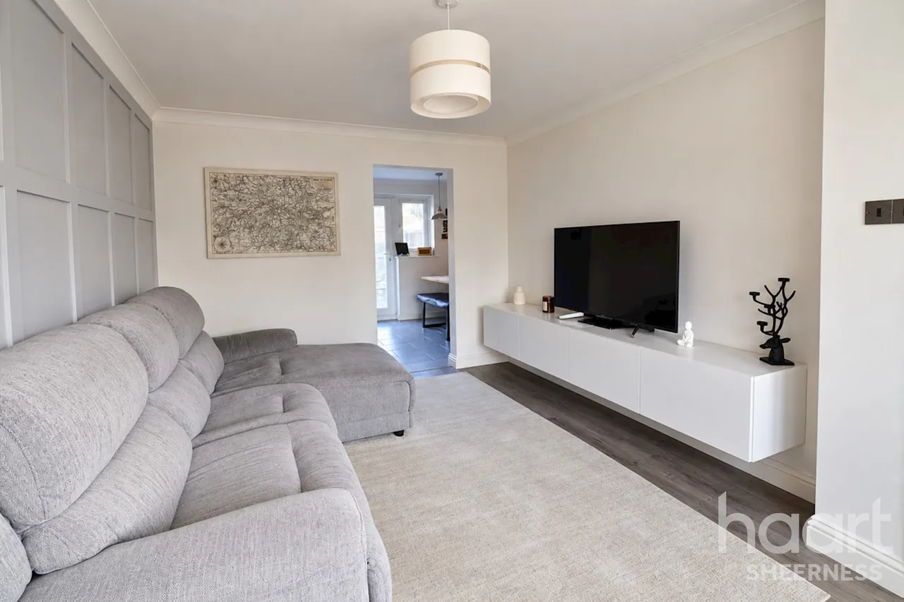 Appleford Drive, Sheerness, ME12, photo 2