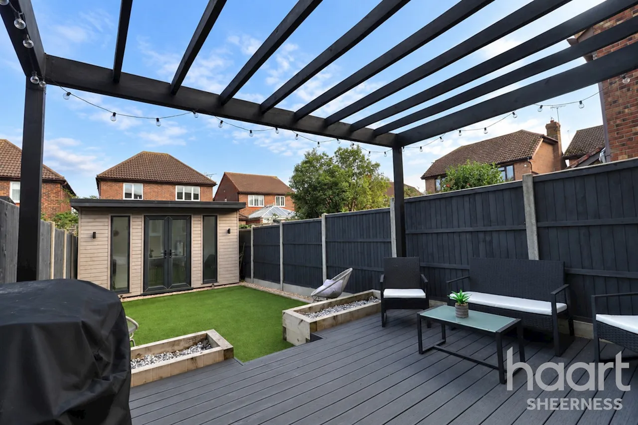 Appleford Drive, Sheerness, ME12, photo 14