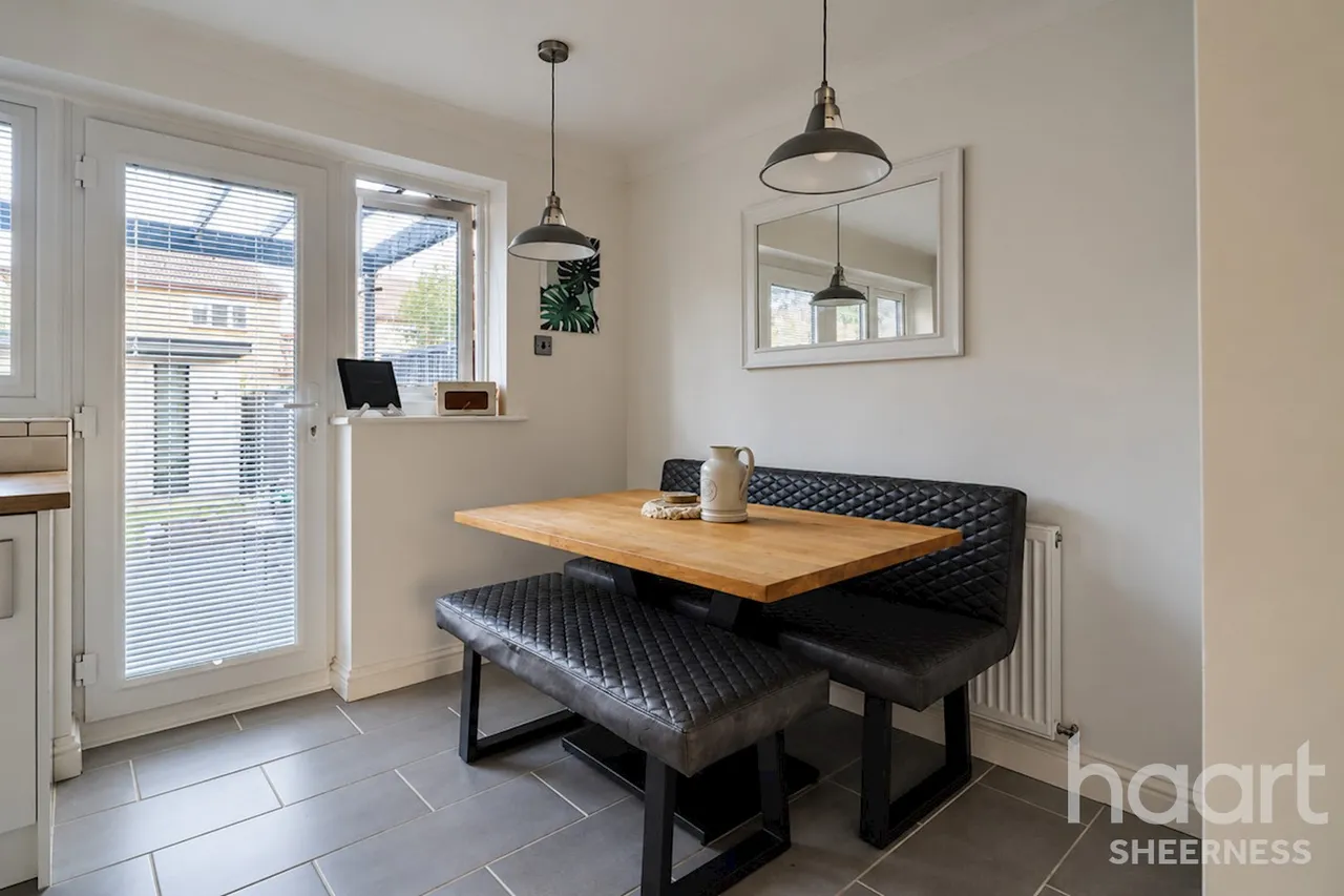Appleford Drive, Sheerness, ME12, photo 11