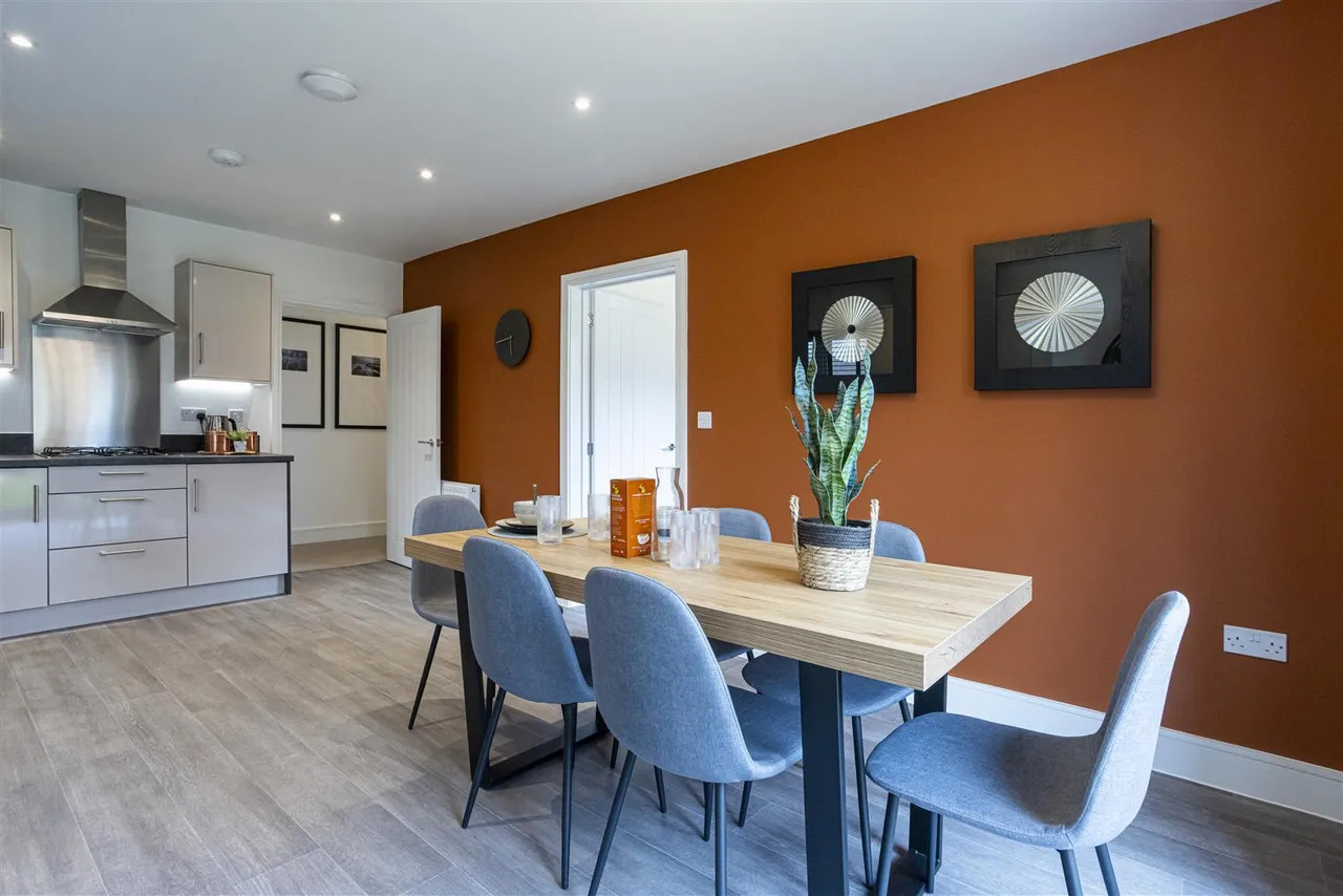 Buckenham Road, Attleborough, photo 9