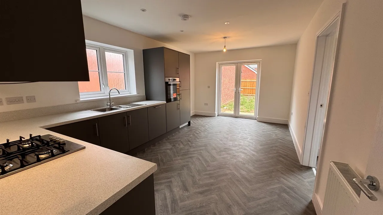 Buckenham Road, Attleborough, photo 2