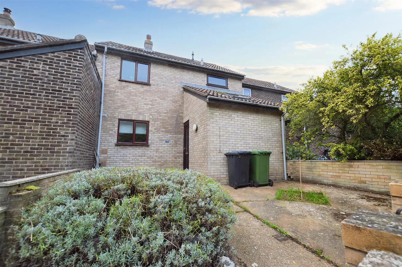 3 bed house for sale, Meadow Close, Cromer, NR27
