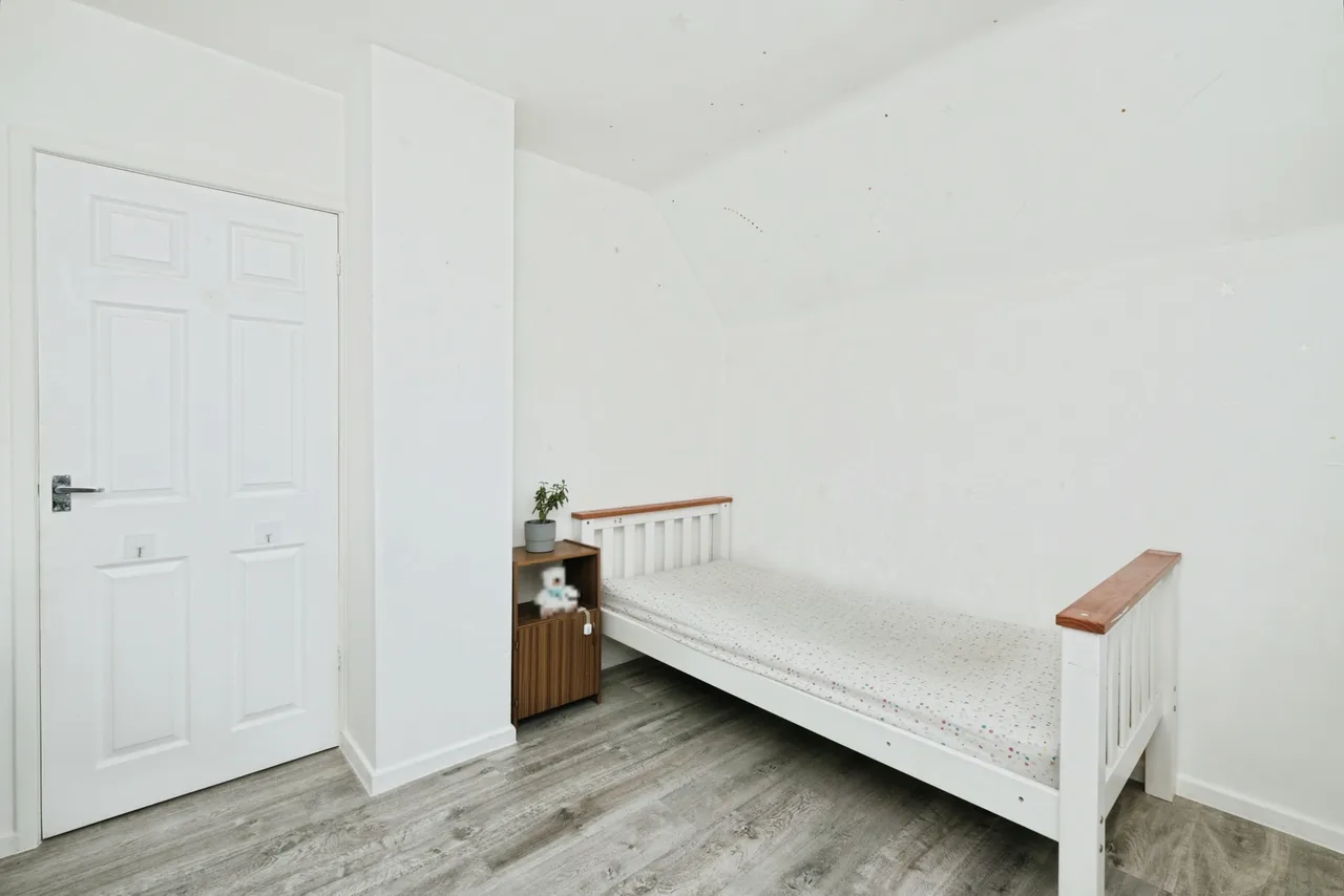 Violet Road, Nottingham, NG4, photo 12
