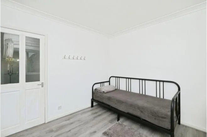 Violet Road, Nottingham, NG4, photo 8