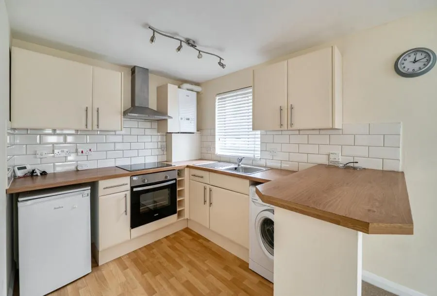 Swindon Close, Cheltenham, GL51, photo 2