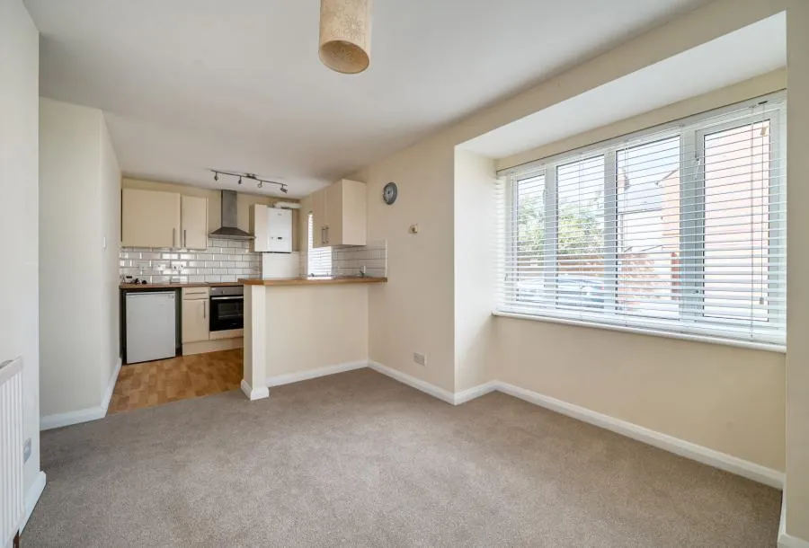 Swindon Close, Cheltenham, GL51, photo 4