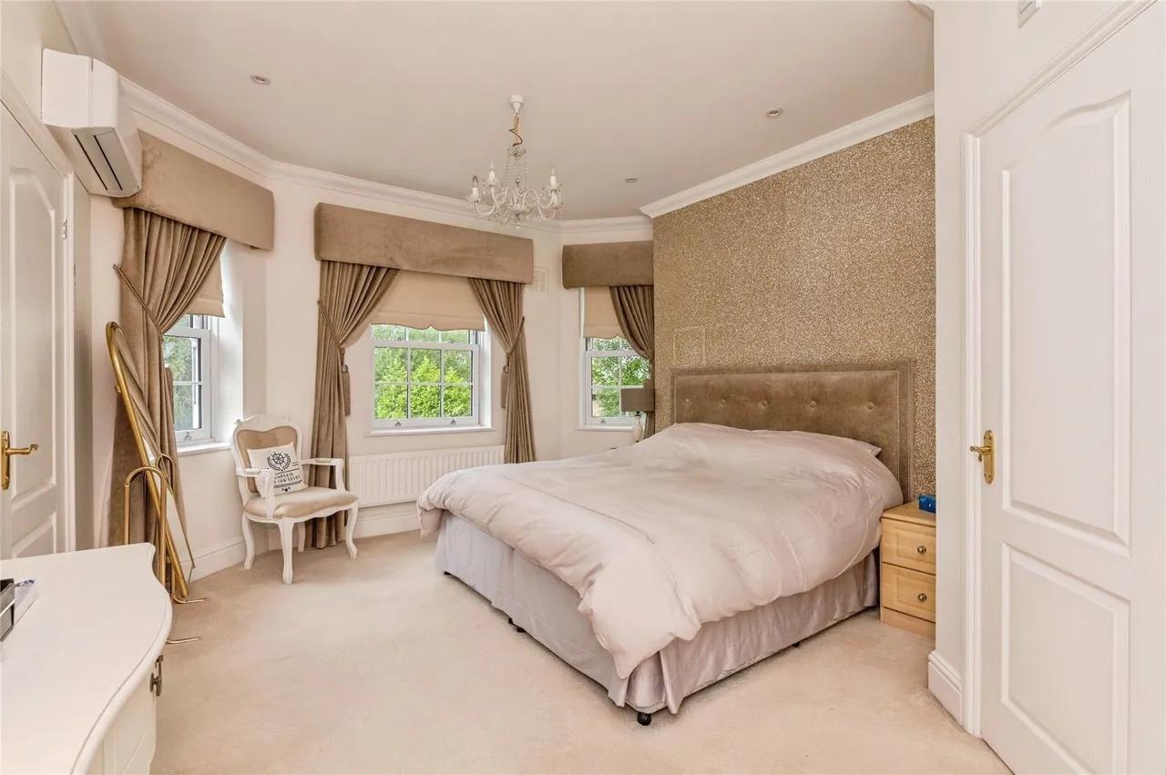 High Street, ONGAR, Essex, CM5, photo 22