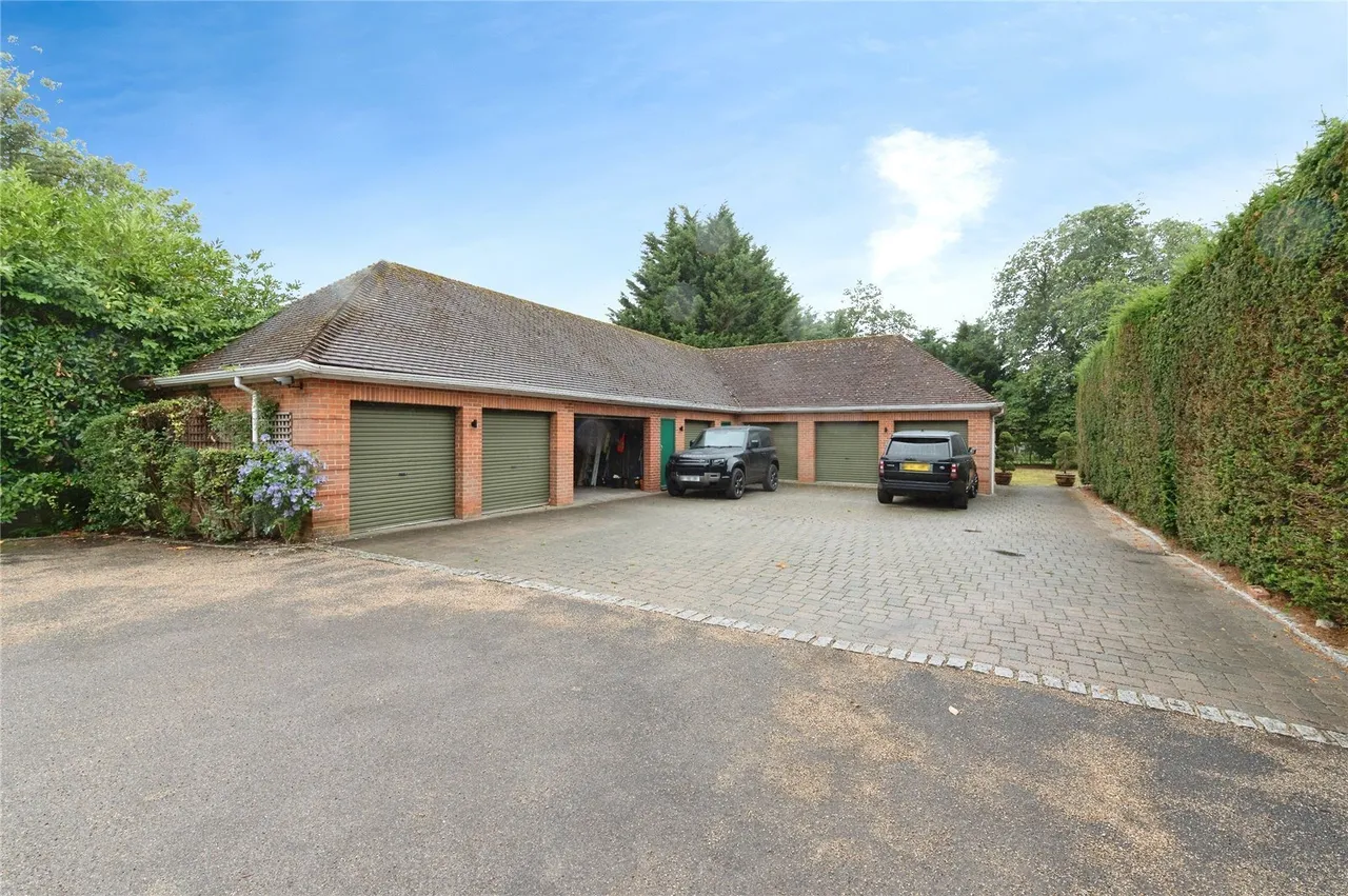 High Street, ONGAR, Essex, CM5, photo 31