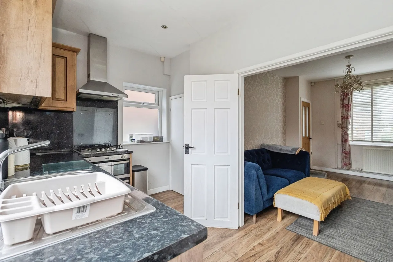 Woodbank Avenue, Bredbury, Stockport, Greater Manchester, SK6, photo 6