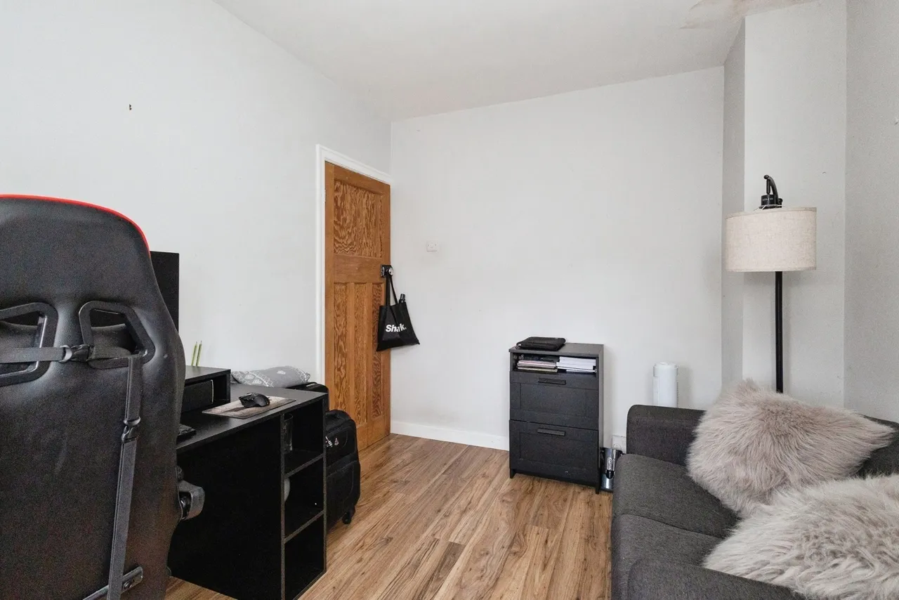 Woodbank Avenue, Bredbury, Stockport, Greater Manchester, SK6, photo 11