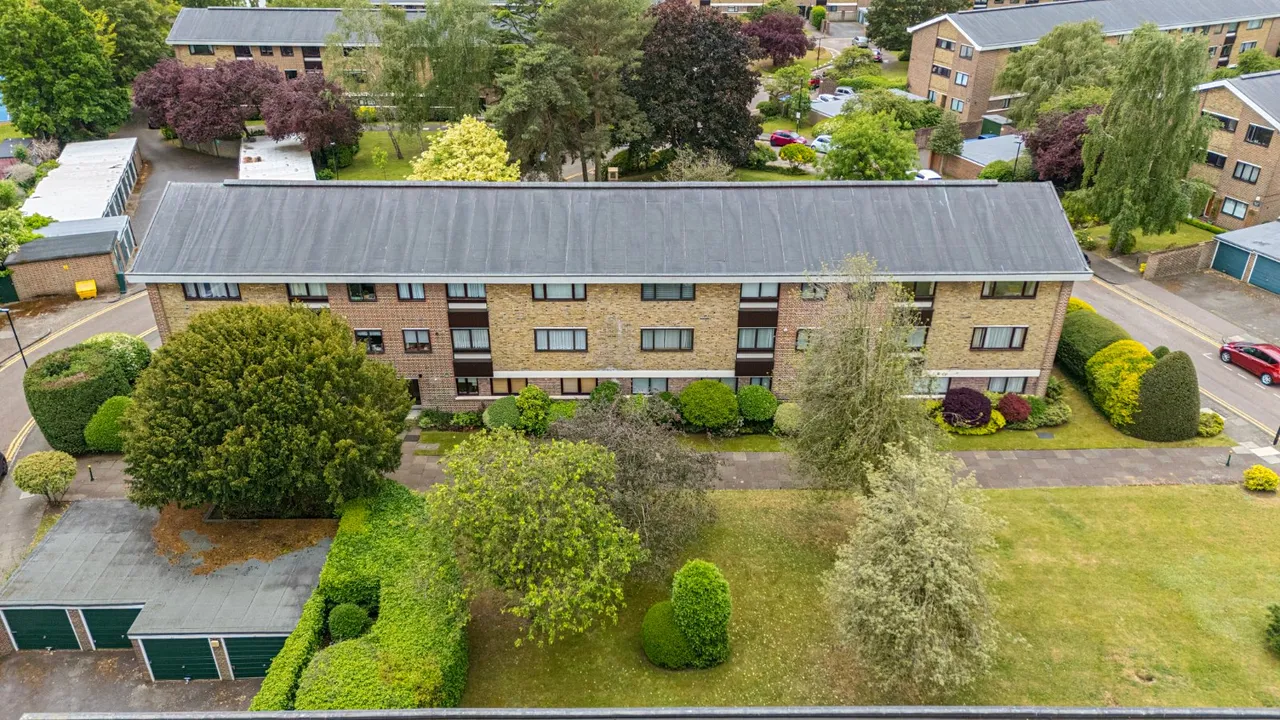 Greenacres, Eltham, photo 13