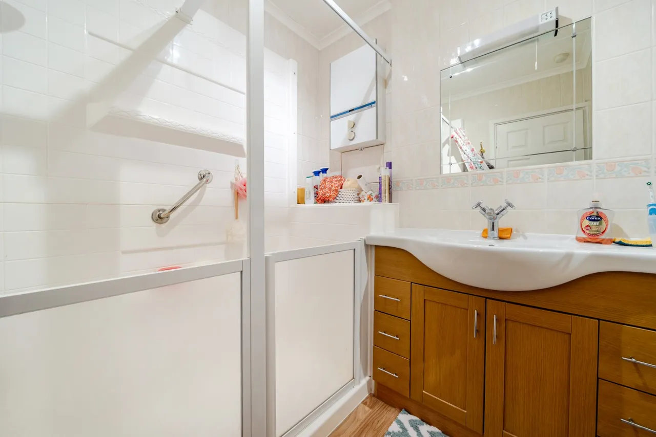 Greenacres, Eltham, photo 12