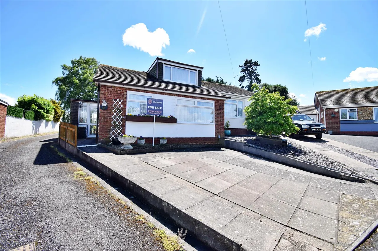 3 bed house for sale, Evans Road, Bilton