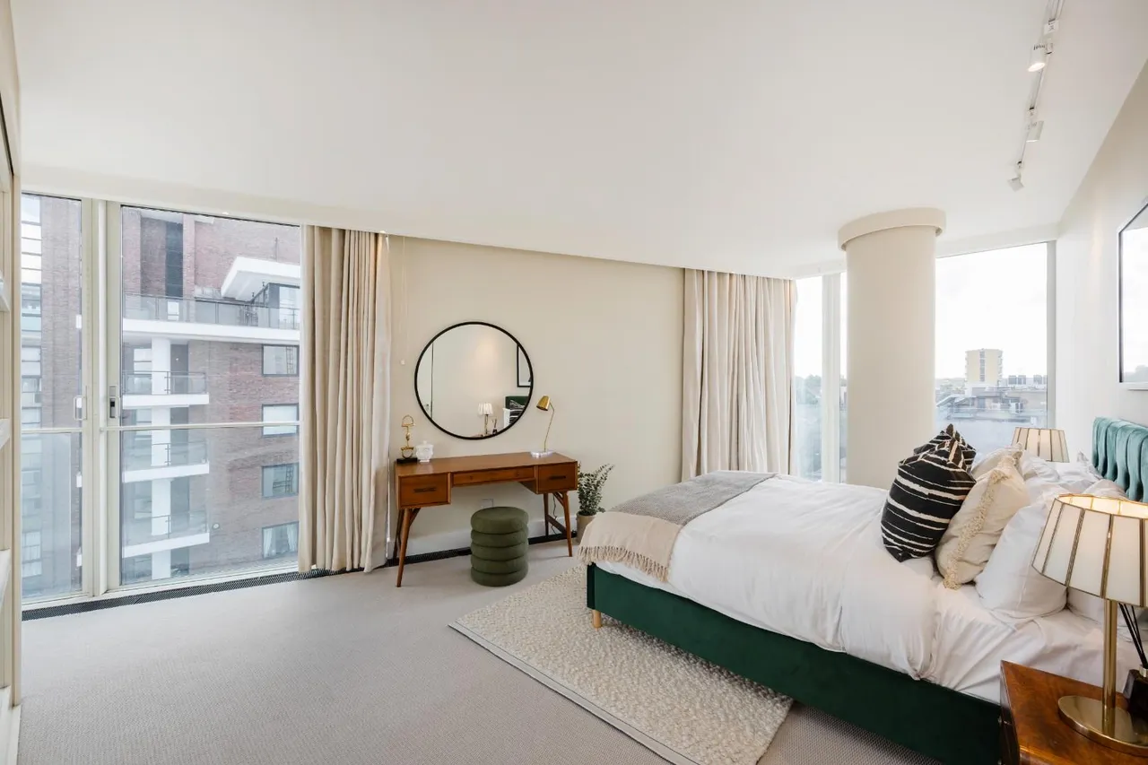 Hester Road, London, SW11, photo 11